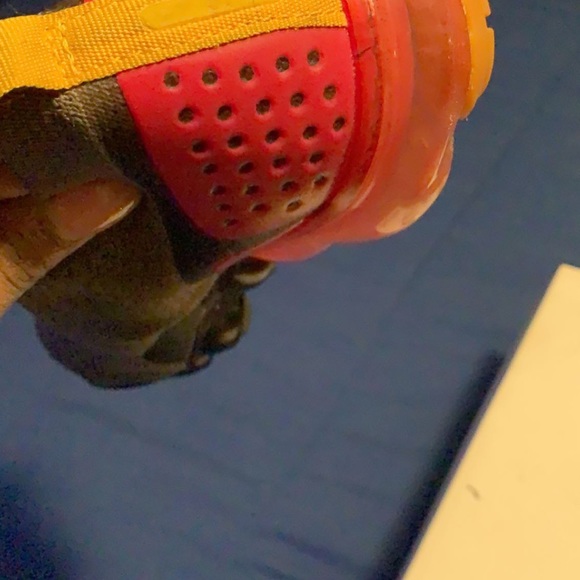 Nike Multi-Color Vapormax (Women) - Picture 5 of 5